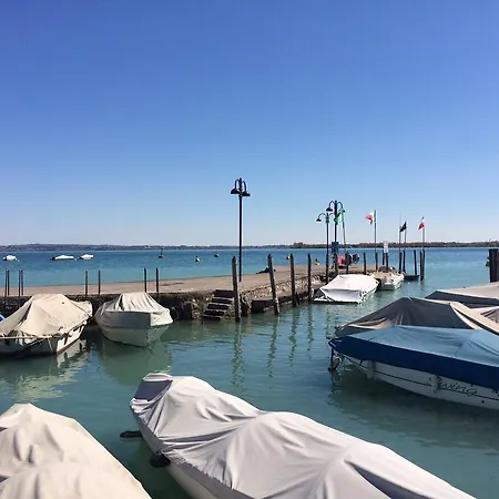 Le Della Romantica Vakantiehuis Manerba del Garda